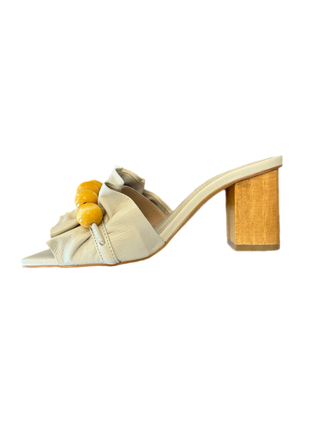 Azra Sandal