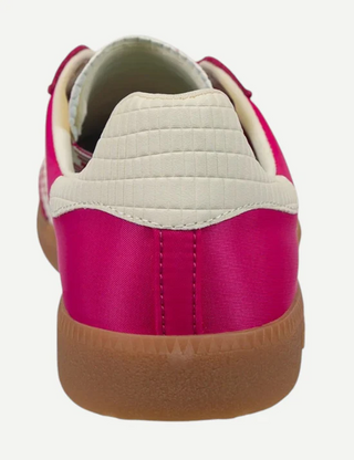 Back70 Ghost Sneaker